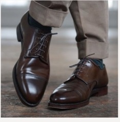 Chaussures habillées en cuir marron